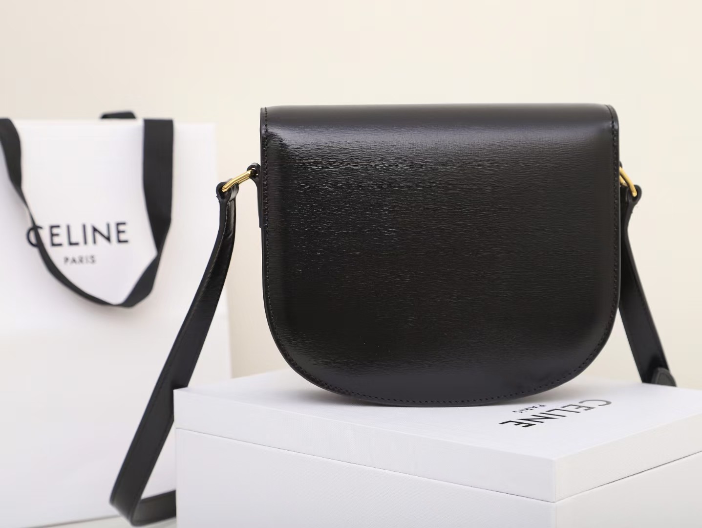 CELINE BESACE CLEA glossy cow leather handbag