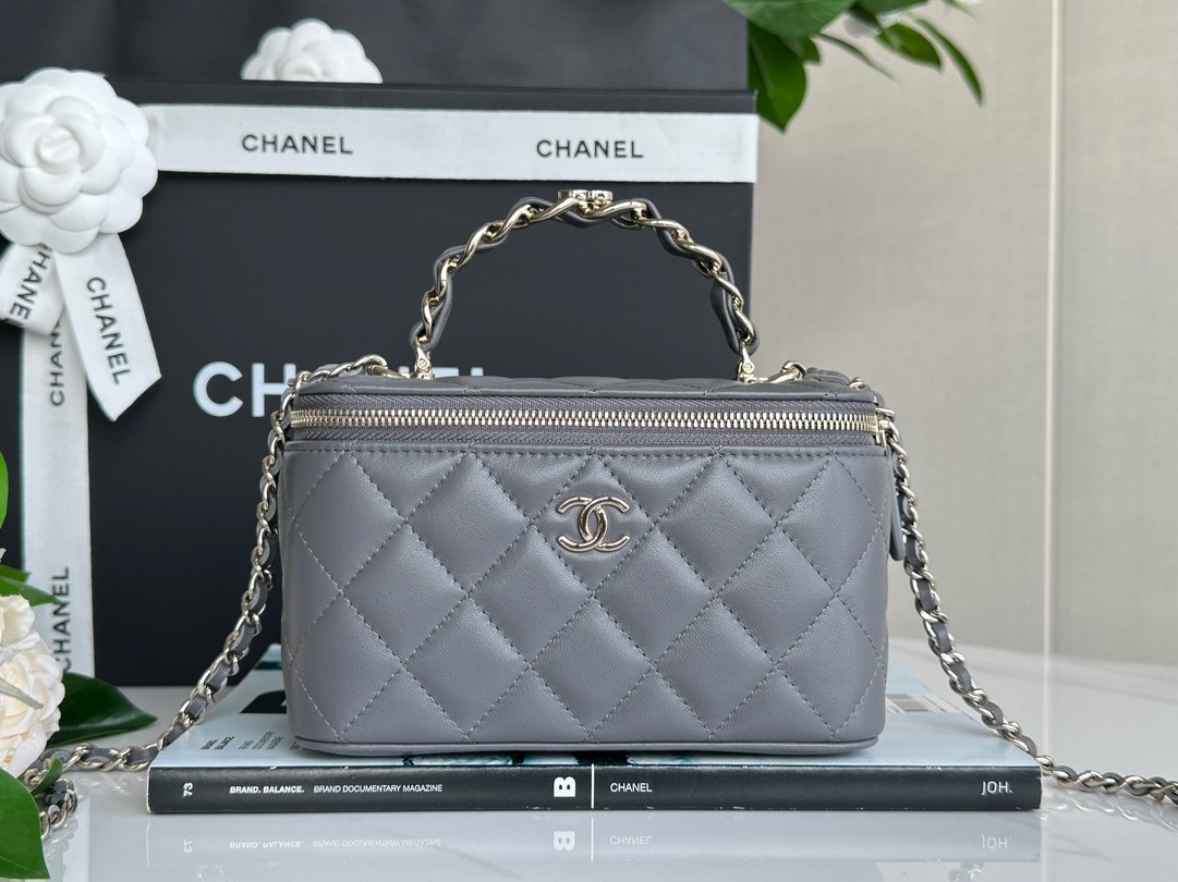 Chanel 23K leather metal handle long box bag blue black