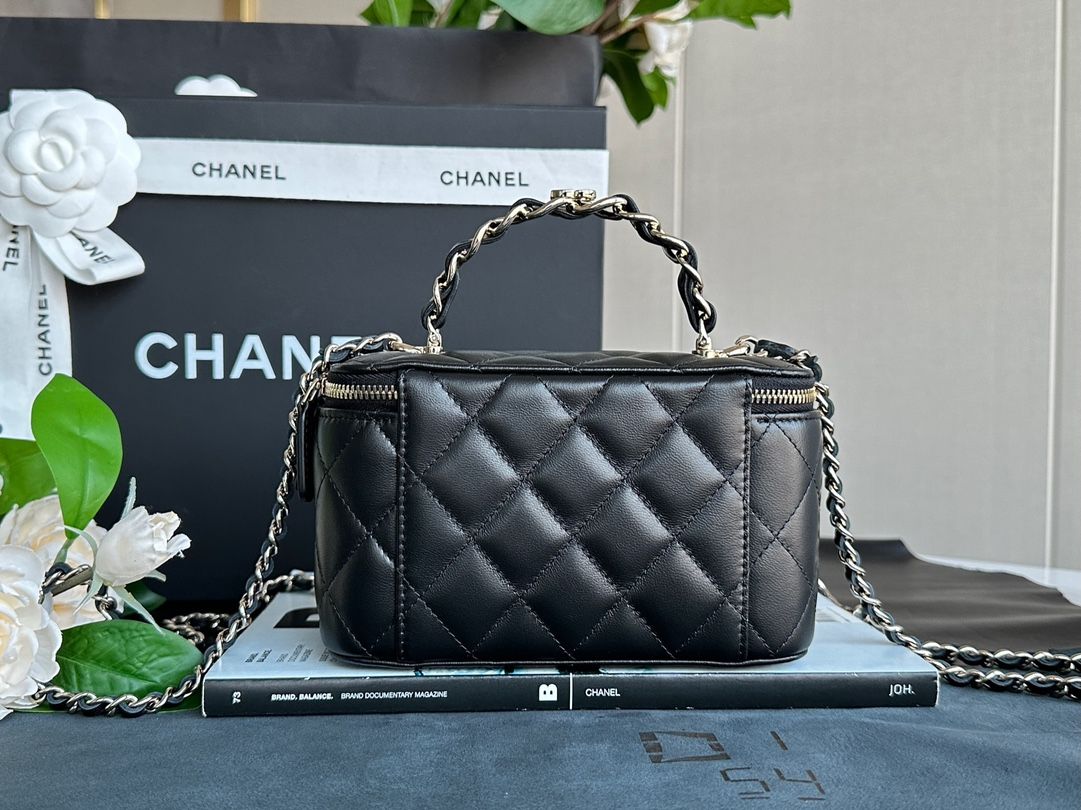 Chanel 23K leather metal handle long box bag blue black