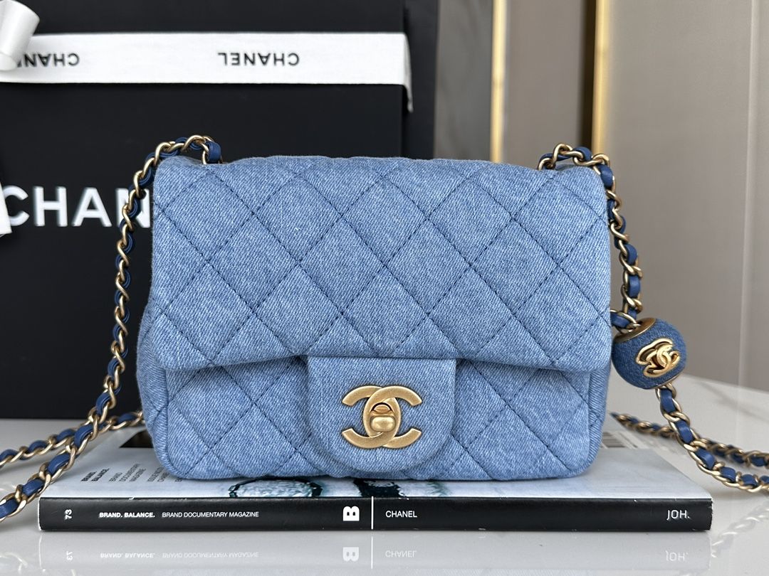 CHANEL 22C Denim Golden Ball square Fat bag