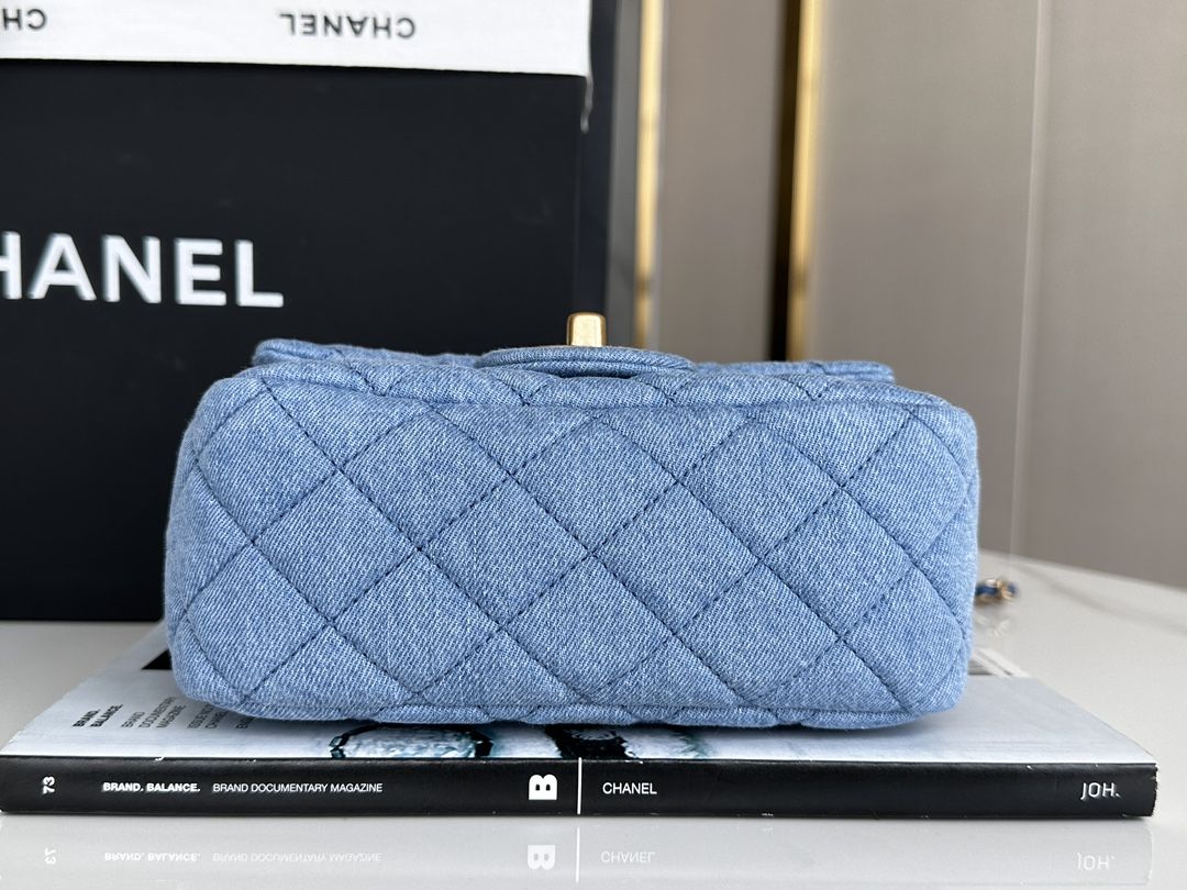 CHANEL 22C Denim Golden Ball square Fat bag