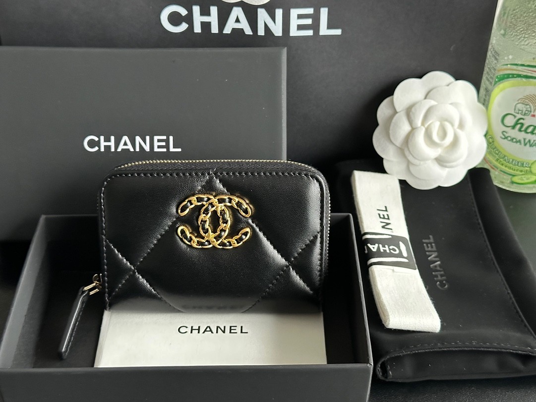 Chanel 19 series zipper purse three colors