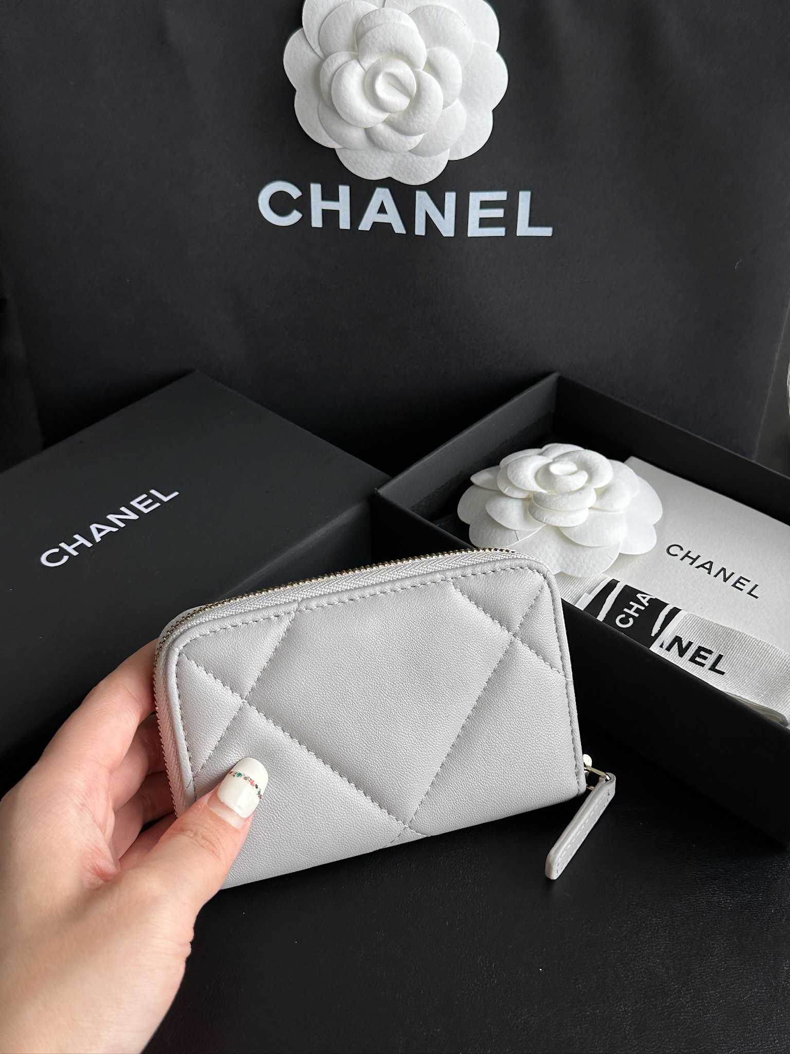 Chanel 19 series zipper purse three colors