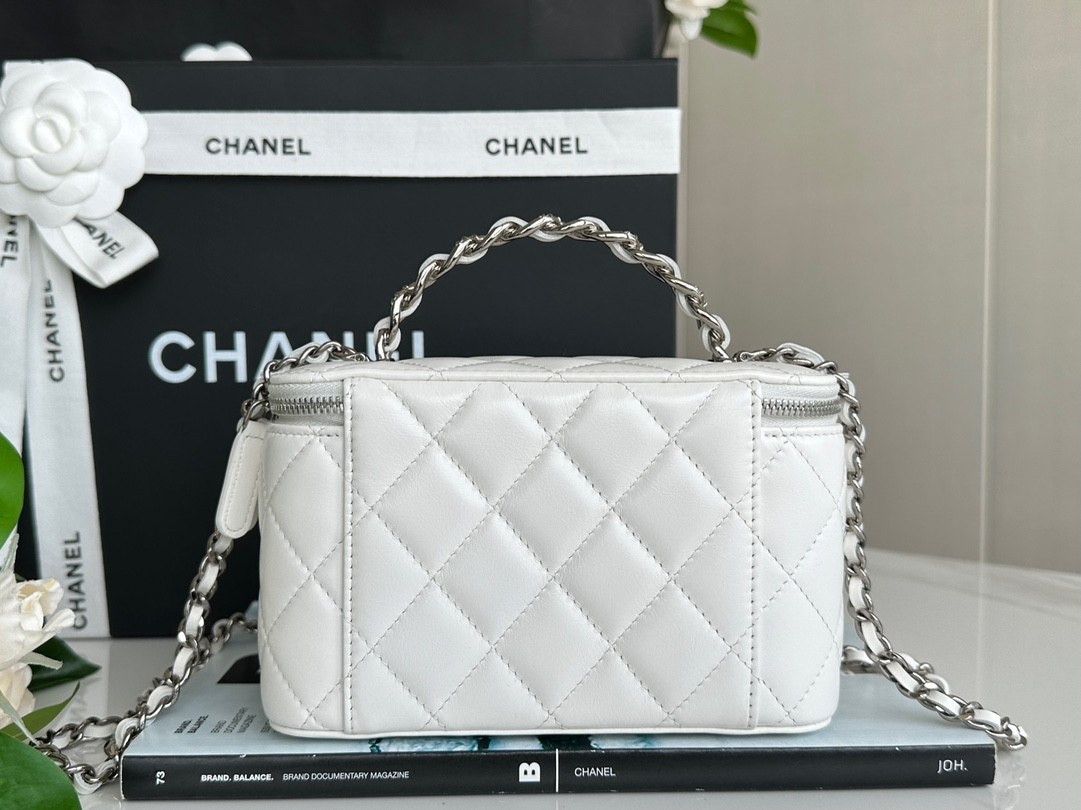 Chanel 23K rhinestone handle long box silver