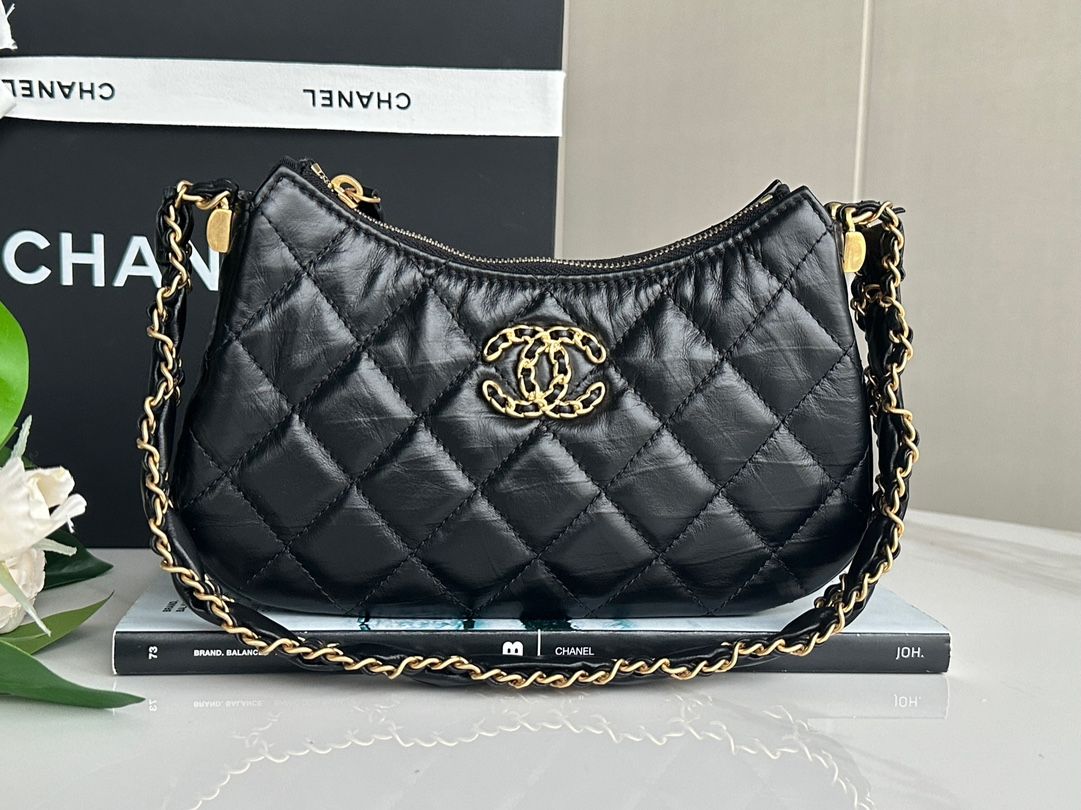 CHANEL 23K 19Hobo Underarm Bag in four colors