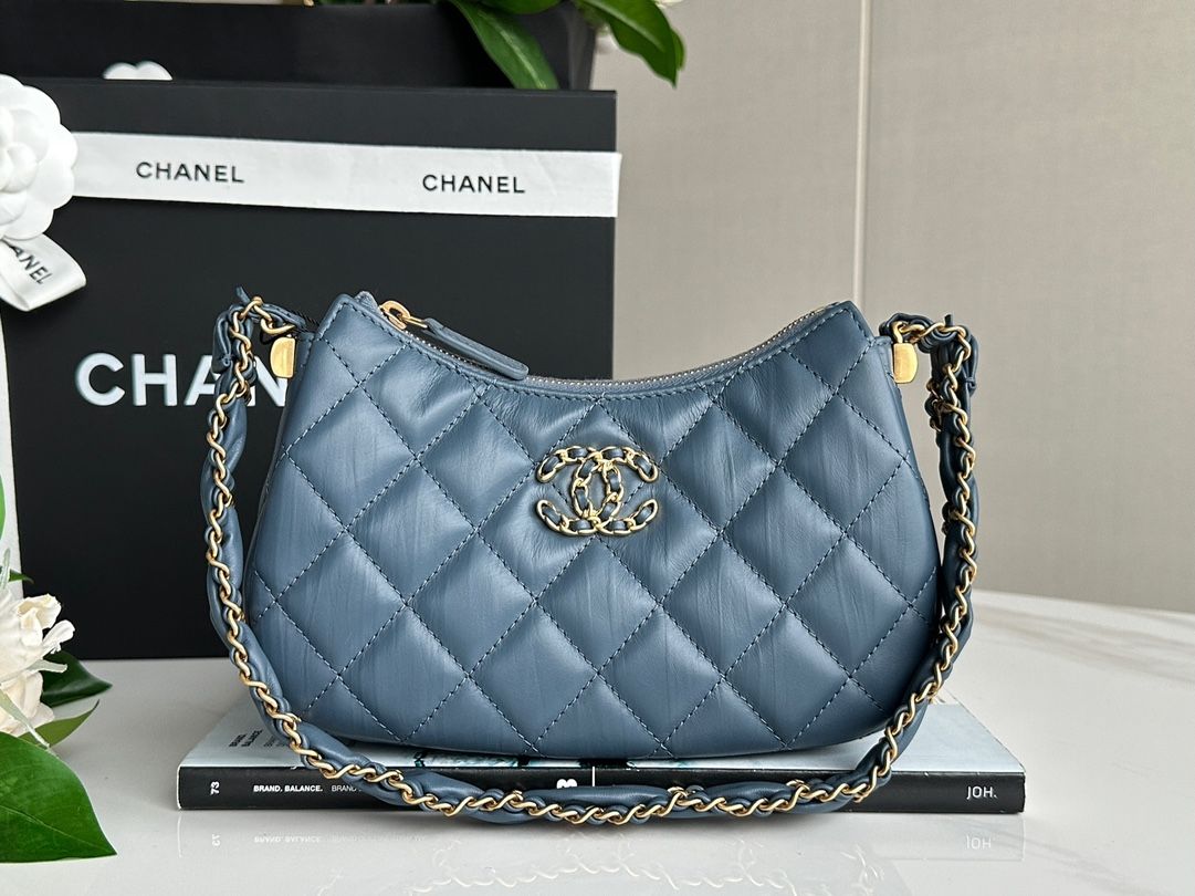 CHANEL 23K 19Hobo Underarm Bag in four colors