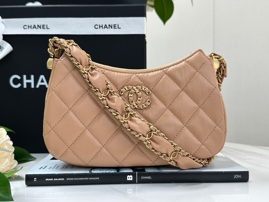 CHANEL 23K 19Hobo Underarm Bag in four colors