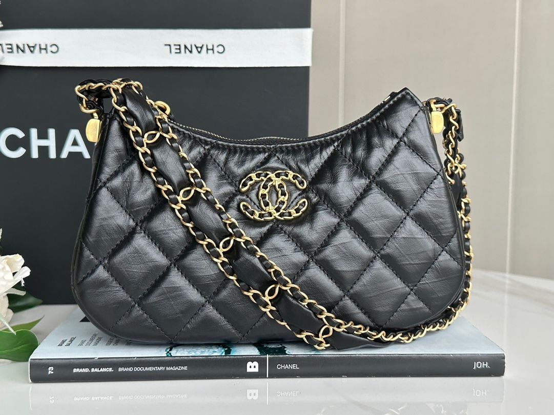 CHANEL 23K 19Hobo Underarm Bag in four colors