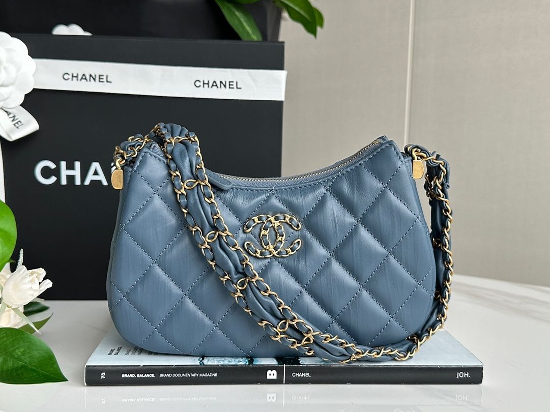 CHANEL 23K 19Hobo Underarm Bag in four colors