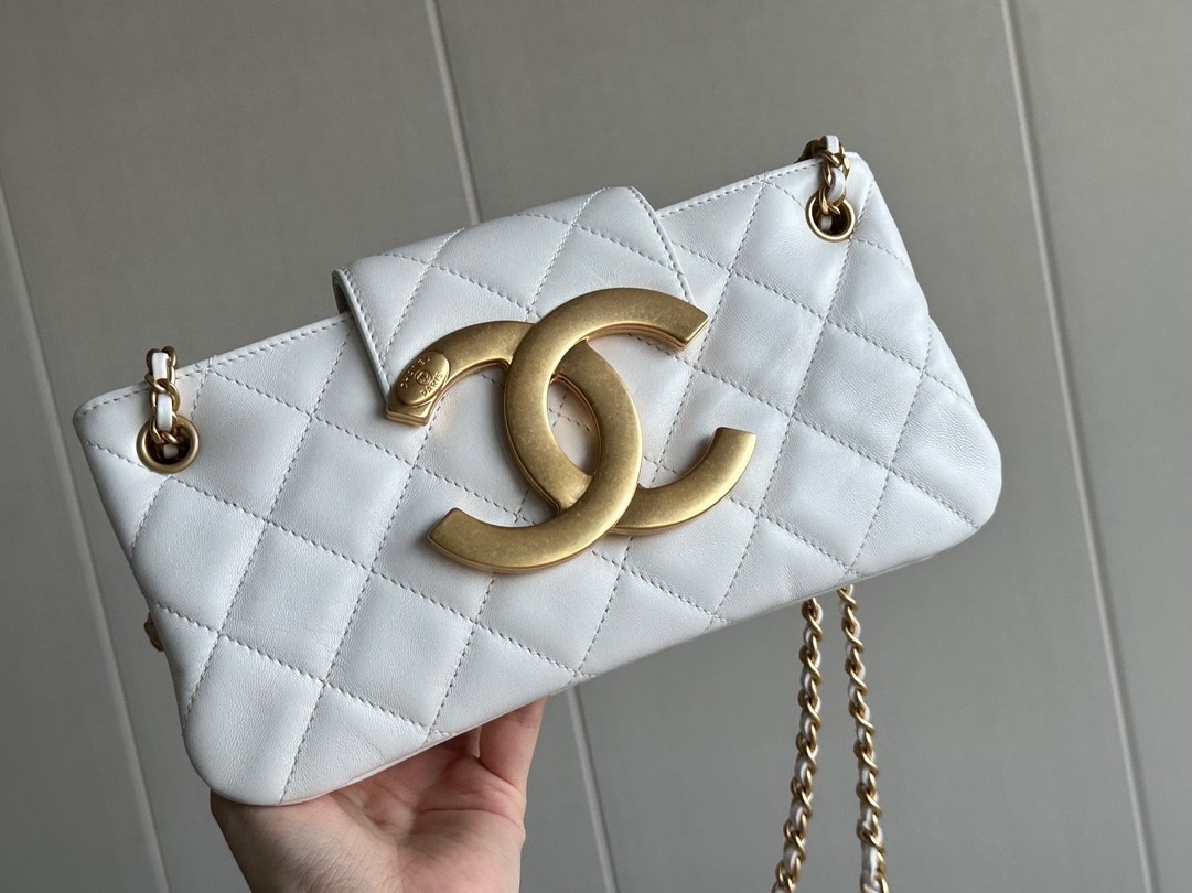 Chanel 24C "Big Double C Series" baguette bag