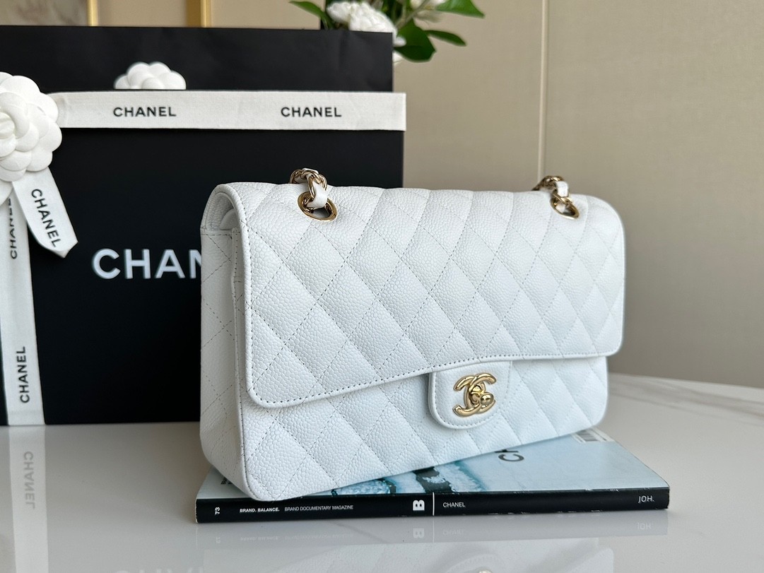 CHANEL Classic 11.12 Handbag