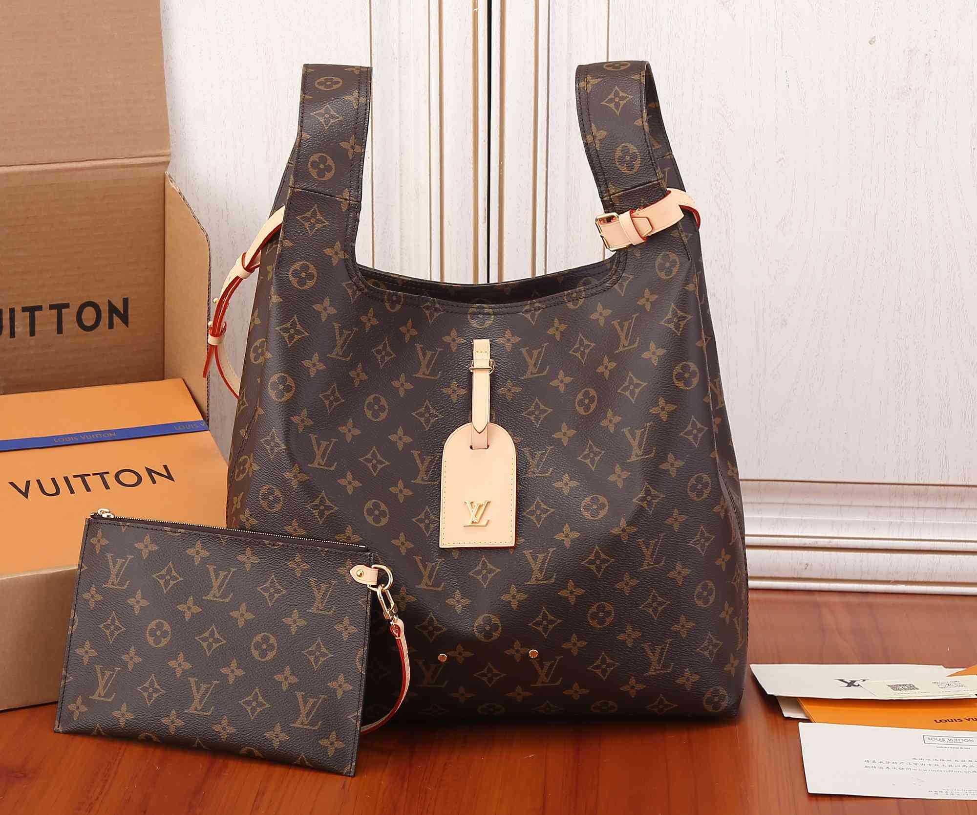 Louis Vuitton ATLANTIS GM Handbag