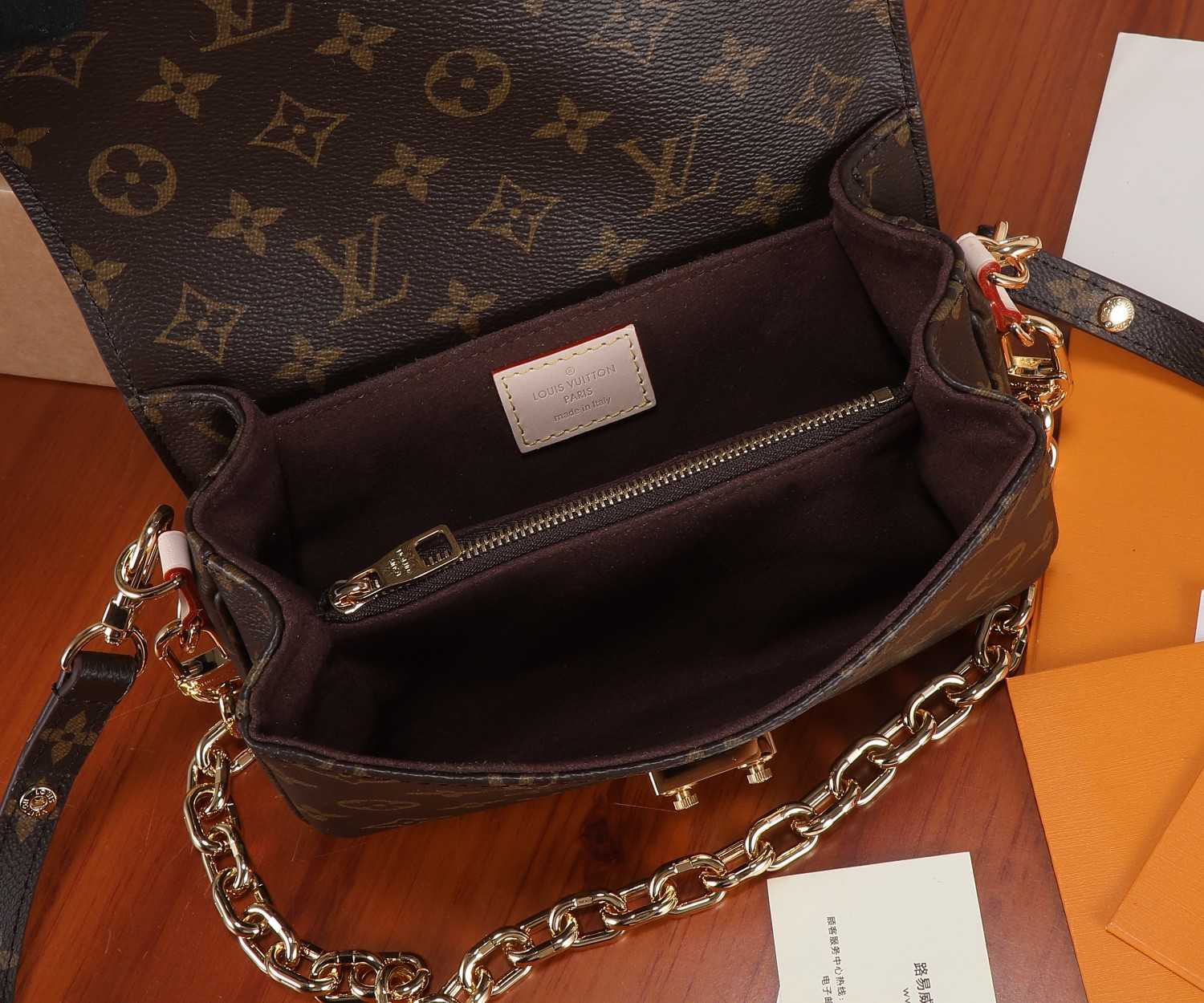 Louis Vuitton Pochette Metis East West handbag