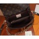 Louis Vuitton Pochette Metis East West handbag