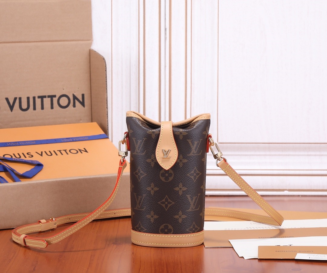 Louis Vuitton FOLD ME Clutch Bag