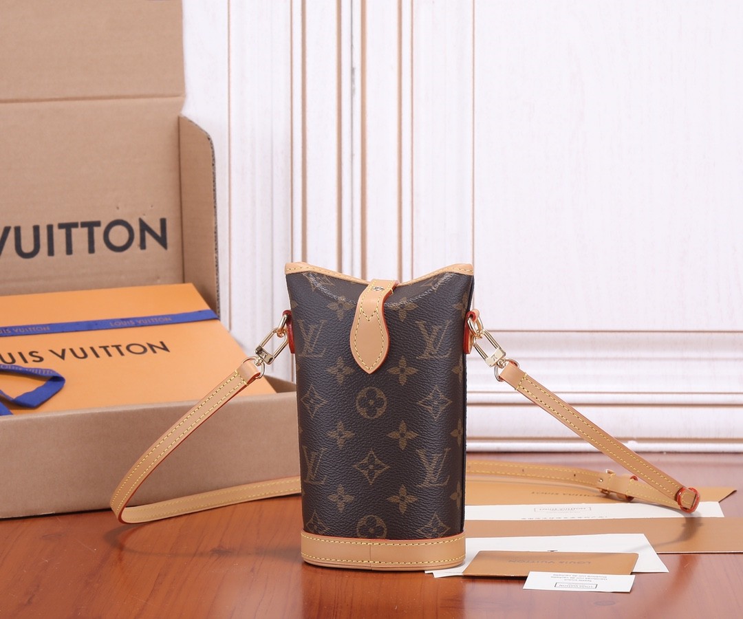 Louis Vuitton FOLD ME Clutch Bag