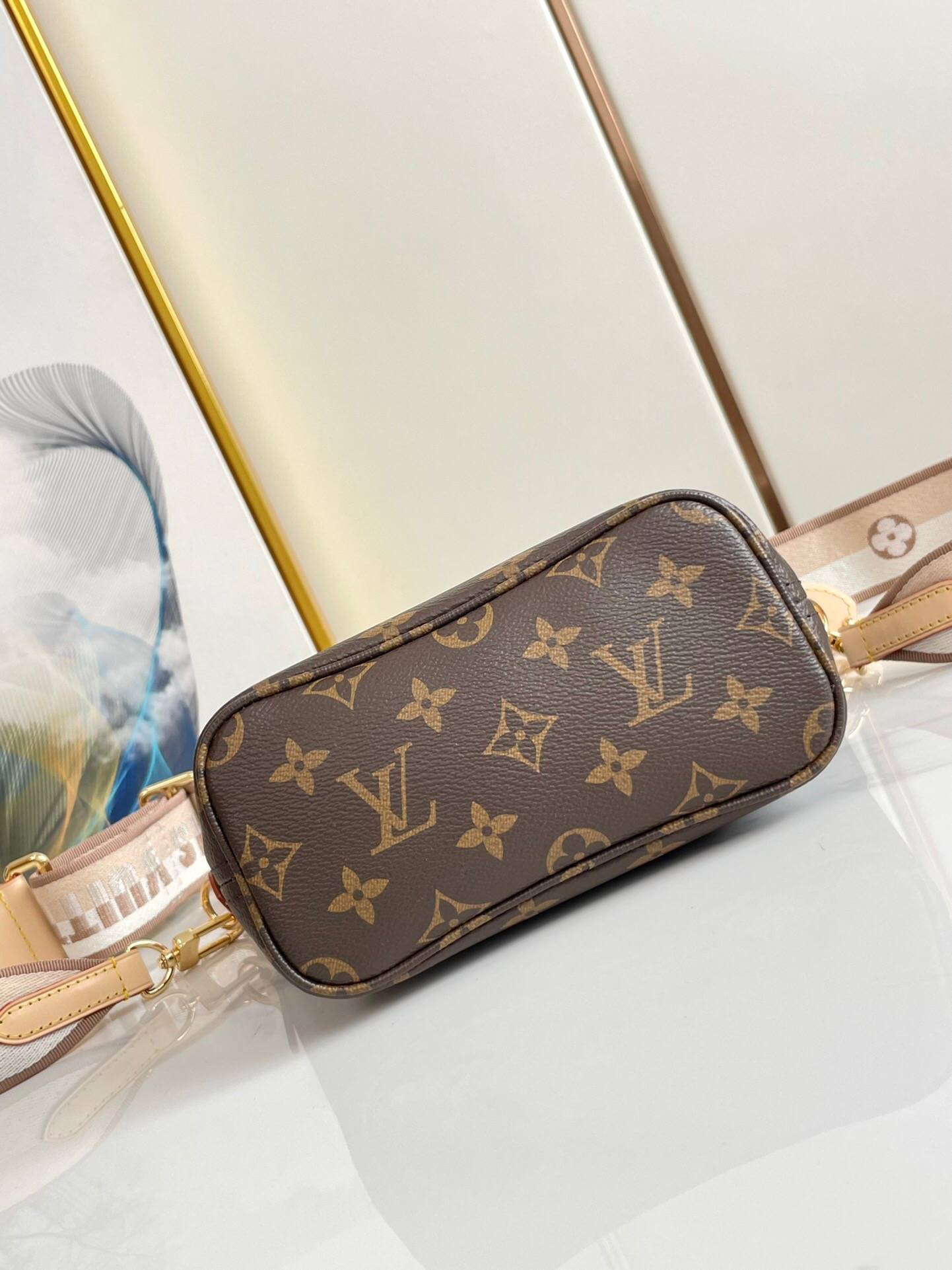 Louis Vuitton NEVERFULL BB handbag M46705