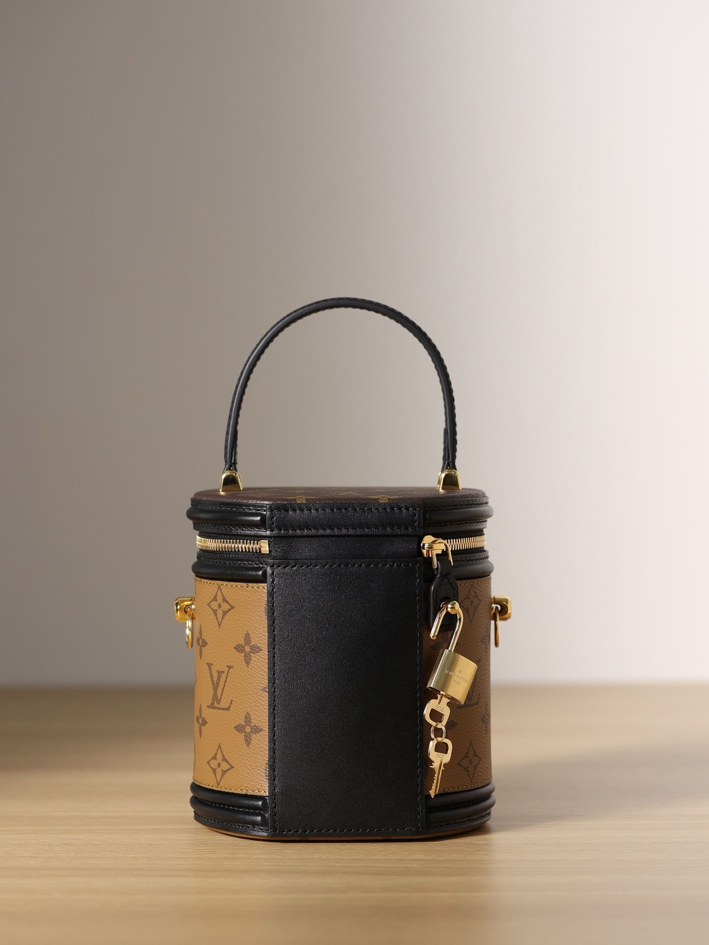 Louis Vuitton Cannes Makeup Bucket Bag